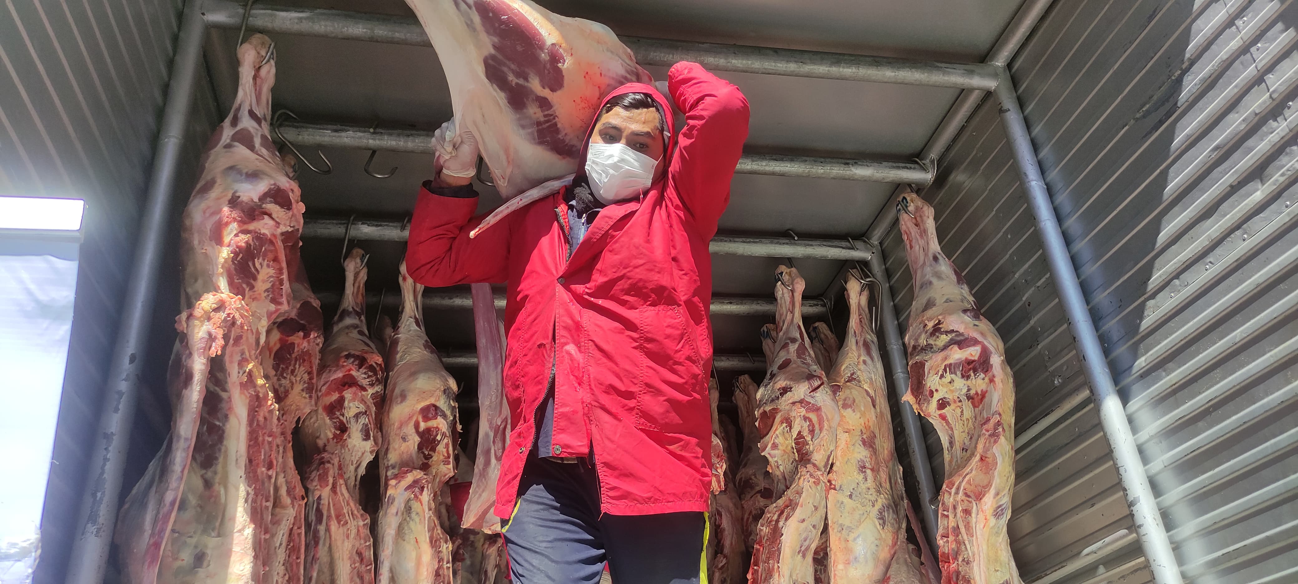 EMAPA distribuye 20 mil kilos de carne de res para estabilizar el mercado ante los bloqueos